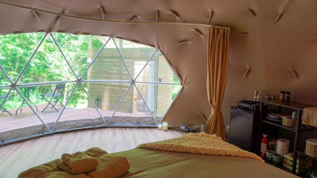 Solace Glamping 2 Сивиървил Екстериор снимка