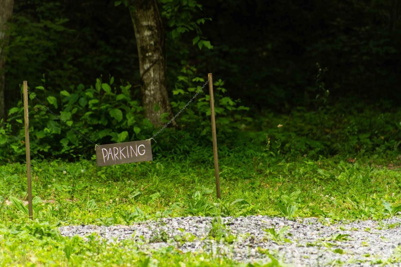 Solace Glamping 2 Сивиървил Екстериор снимка